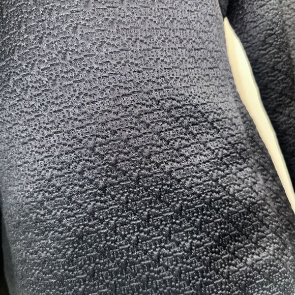 Chicos Textured Black 3-button Blazer Jacket Size Small/4 (0) EUC - Picture 6 of 8